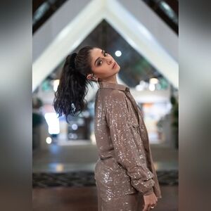 NWT Torqadorn Shimmering Taupe Silver Sequin Button-Up Blouse